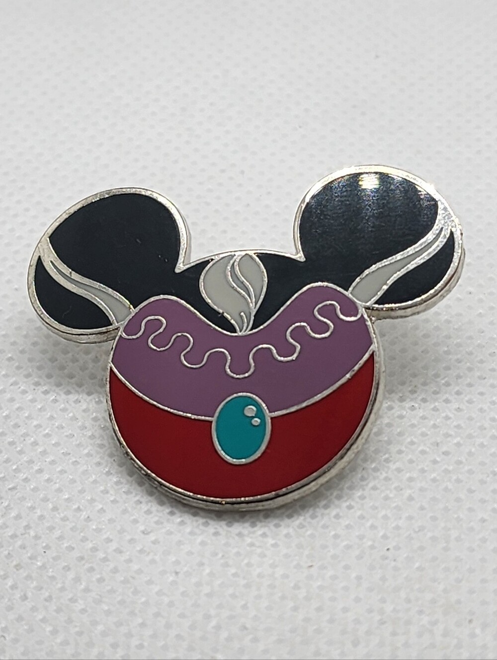 5/$25 Disney Lady Tremaine Villains Mystery Enamel Trading Pin